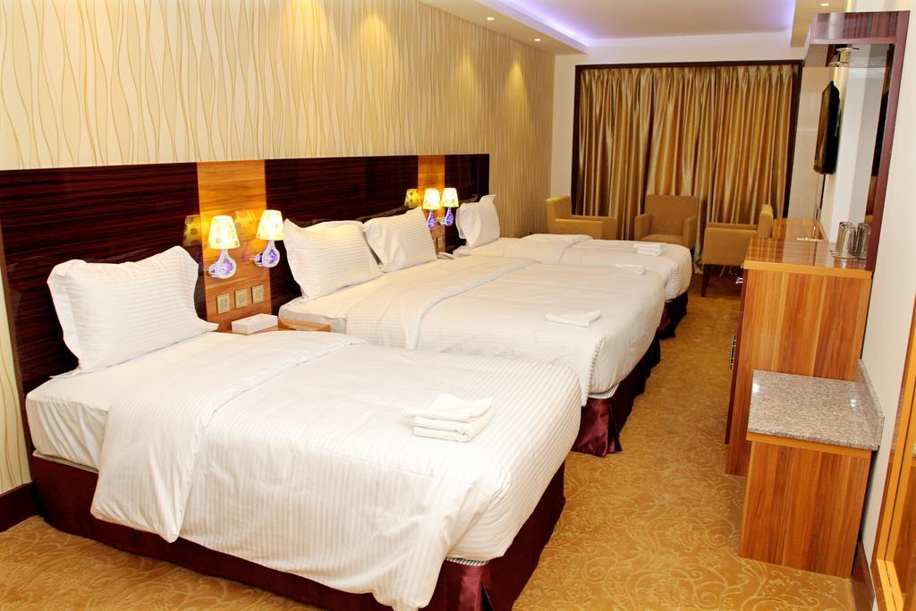 Fal Hotel L.L.C Dubai Room photo